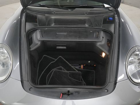 Used 2005 Porsche 911 Carrera S RWD image 32