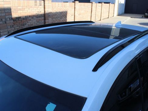 Used 2023 Cadillac XT4 Sport image 4