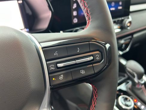 Certified 2026 Chevrolet Colorado Z71 w/ Technology Package image 18