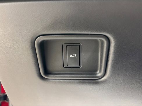 Used 2023 Land Rover Range Rover Sport SE Dynamic image 20