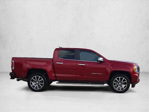 Used 2021 GMC Canyon Denali image 4