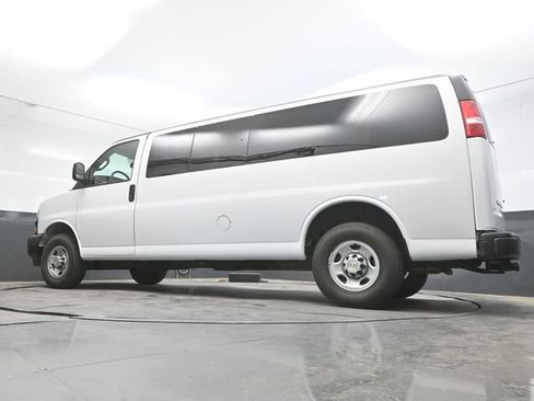 Used 2024 Chevrolet Express 3500 LS RWD image 35