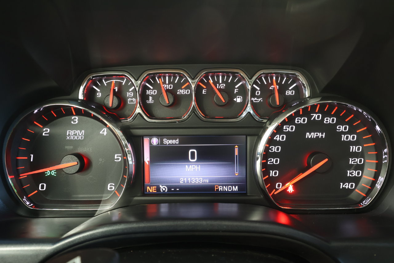 Used 2015 GMC Sierra 1500 SLT w/ SLT Crew Cab Value Package AWD/4WD image 8