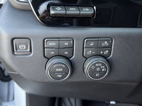 New 2026 Chevrolet Silverado 2500 ZR2 w/ ZR2 Bison Edition AWD/4WD image 18