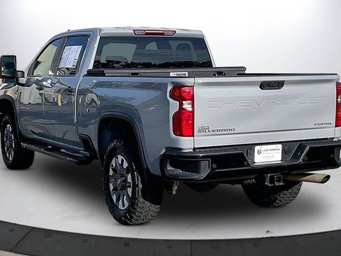 Used 2024 Chevrolet Silverado 2500 Custom w/ Custom Convenience Package image 7