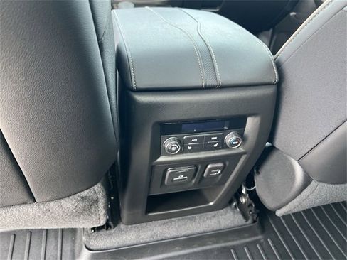 Certified 2023 Chevrolet Traverse Premier image 22