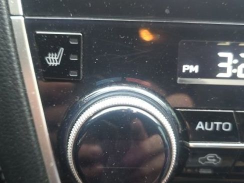 Used 2018 Subaru Outback 2.5i Premium image 24