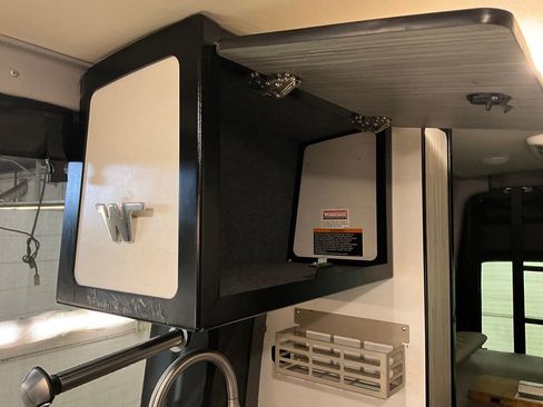 Used 2022 Mercedes-Benz Sprinter 2500 image 17