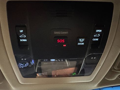 Used 2019 Lexus NX 300 FWD image 17