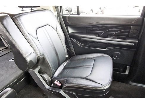 Used 2020 Ford Expedition Platinum image 10
