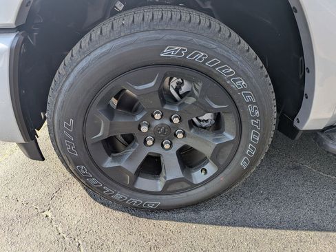 New 2026 RAM 1500 Big Horn AWD/4WD image 9