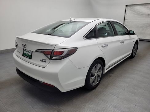 Used 2017 Hyundai Sonata Plug-In Hybrid image 9