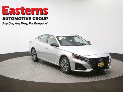 Used 2024 Nissan Altima 2.5 SV image 49