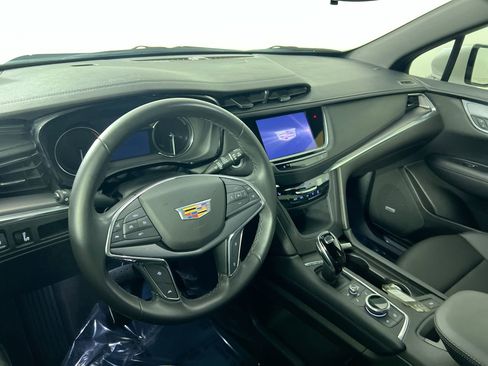 Used 2022 Cadillac XT5 Luxury image 28