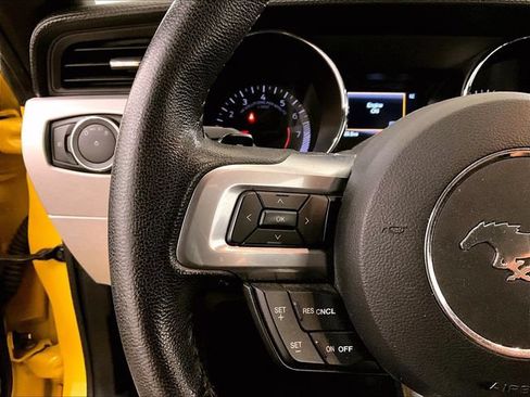 Used 2015 Ford Mustang Premium RWD image 18
