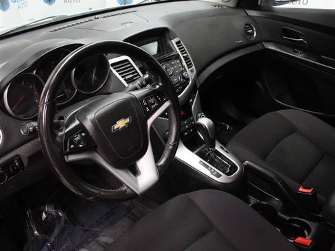Used 2013 Chevrolet Cruze LT FWD image 7