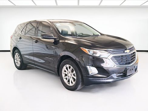 Used 2018 Chevrolet Equinox LT image 3