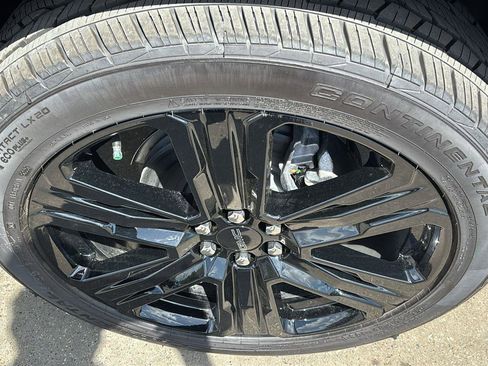New 2026 GMC Acadia Elevation w/ Black Edition FWD image 9