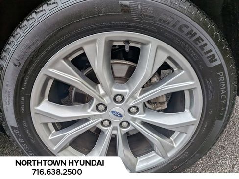 Used 2023 Ford Explorer XLT w/ Equipment Group 202A AWD/4WD image 40