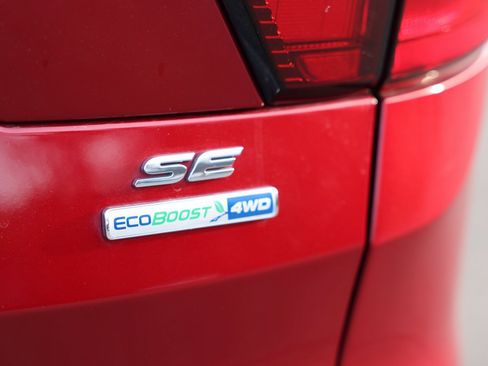 Used 2019 Ford Escape SE image 30