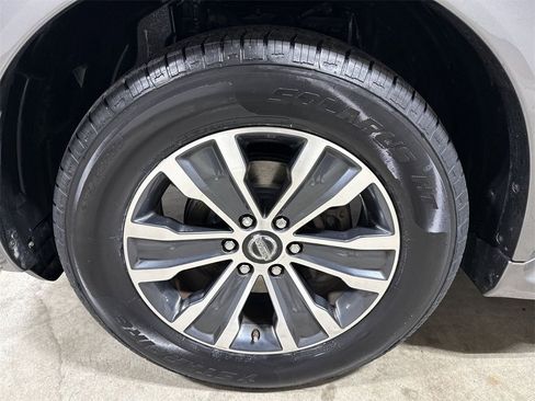 Used 2020 Nissan Armada SL w/ Premium Package image 27