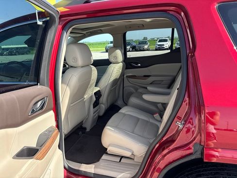 Used 2019 GMC Acadia Denali AWD/4WD image 23