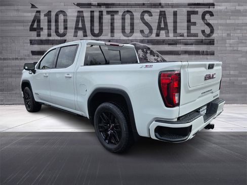 Used 2022 GMC Sierra 1500 Elevation w/ Elevation Premium Package AWD/4WD image 8