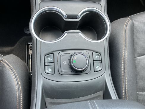 Used 2019 GMC Terrain SLT w/ Preferred Package FWD image 19