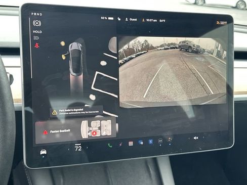 Used 2023 Tesla Model 3 Standard Range image 4