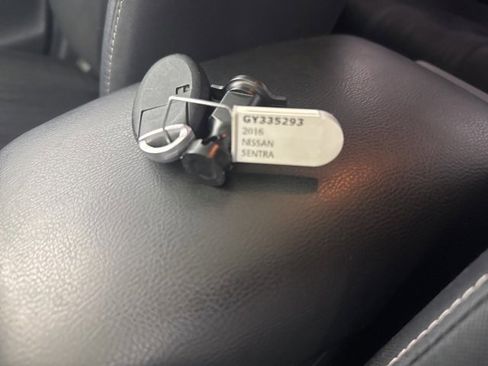 Used 2016 Nissan Sentra SV w/ Style Package image 29