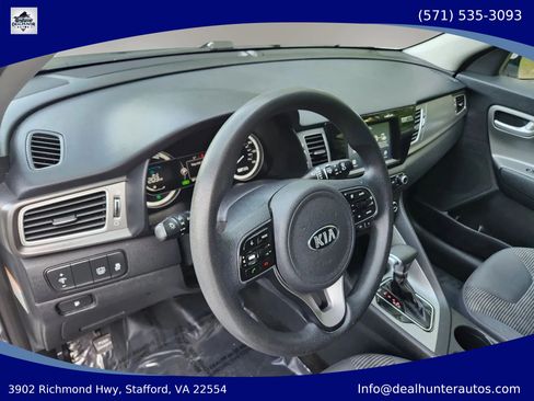 Used 2018 Kia Niro LX FWD image 22