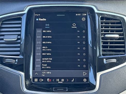 Used 2023 Volvo XC90 B6 Plus w/ Protection Package Premier image 11