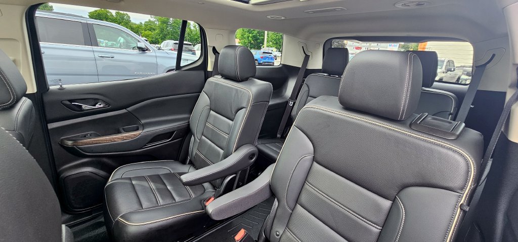 Used 2022 GMC Acadia Denali w/ GMC Pro Grade Package AWD/4WD image 27