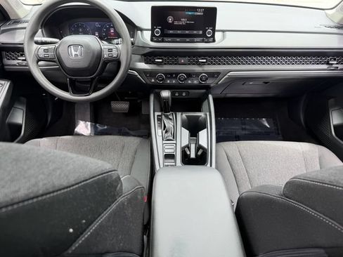 Certified 2025 Honda Accord SE image 14