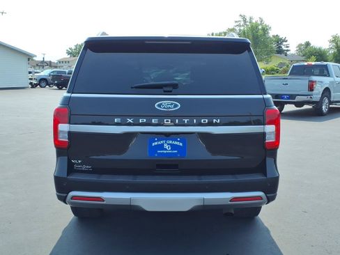 Used 2024 Ford Expedition XLT AWD/4WD image 5