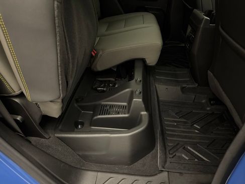 Used 2025 Chevrolet Colorado ZR2 AWD/4WD image 57