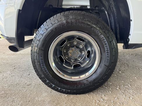 Used 2024 RAM 3500 Big Horn AWD/4WD image 46