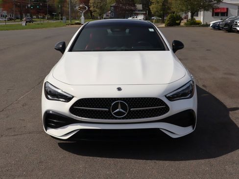 Used 2024 Mercedes-Benz CLE 300 4MATIC Coupe image 2