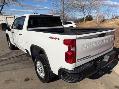 Used 2025 Chevrolet Silverado 2500 W/T w/ WT Convenience Package image 5
