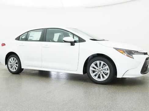 New 2026 Toyota Corolla LE image 28