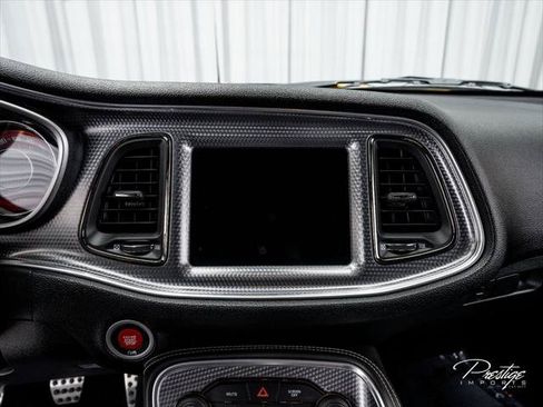 Used 2017 Dodge Challenger SRT Hellcat RWD image 32