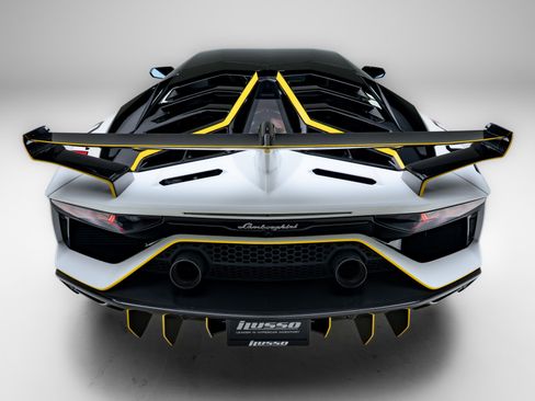Used 2021 Lamborghini Aventador SVJ image 47
