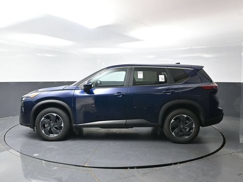 Used 2024 Nissan Rogue SV AWD/4WD image 10