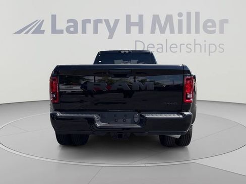 New 2026 RAM 3500 Big Horn AWD/4WD image 4