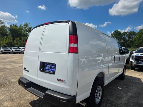 New 2026 GMC Savana 2500 w/ Driver Convenience Package RWD image 5
