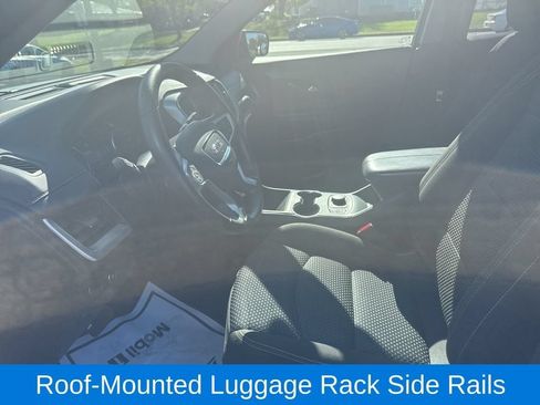 Used 2023 GMC Terrain SLE w/ Driver Convenience Package FWD image 16