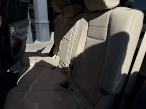 Used 2020 Mercedes-Benz GLS 450 4MATIC image 26