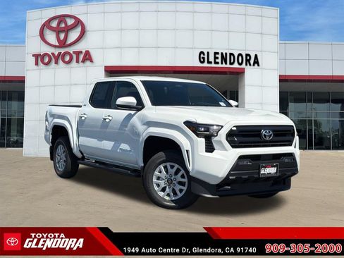 New 2026 Toyota Tacoma SR5 RWD image 1