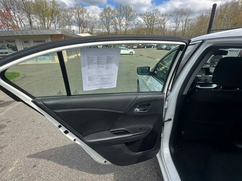 Used 2015 Honda Accord Sport image 23