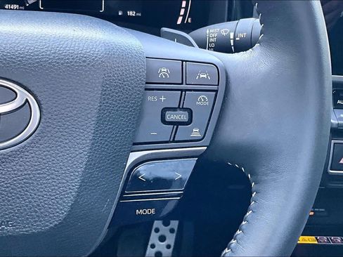 Certified 2025 Toyota Camry SE FWD image 25